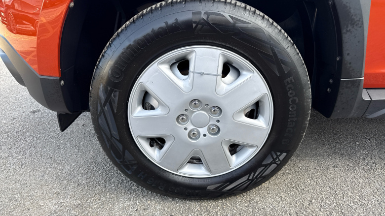 Dacia Duster 1.0 TCe 90 Essential 5dr Petrol Estate